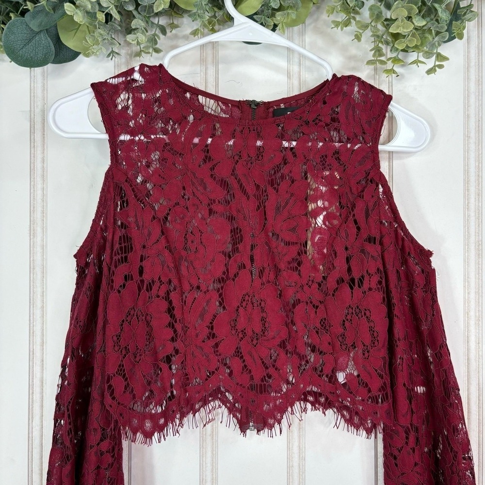 DO+BE Lace Crop Top Burgundy Cold Shoulder Bell Sleeve Boho Festival SMALL - Picture 4 of 8